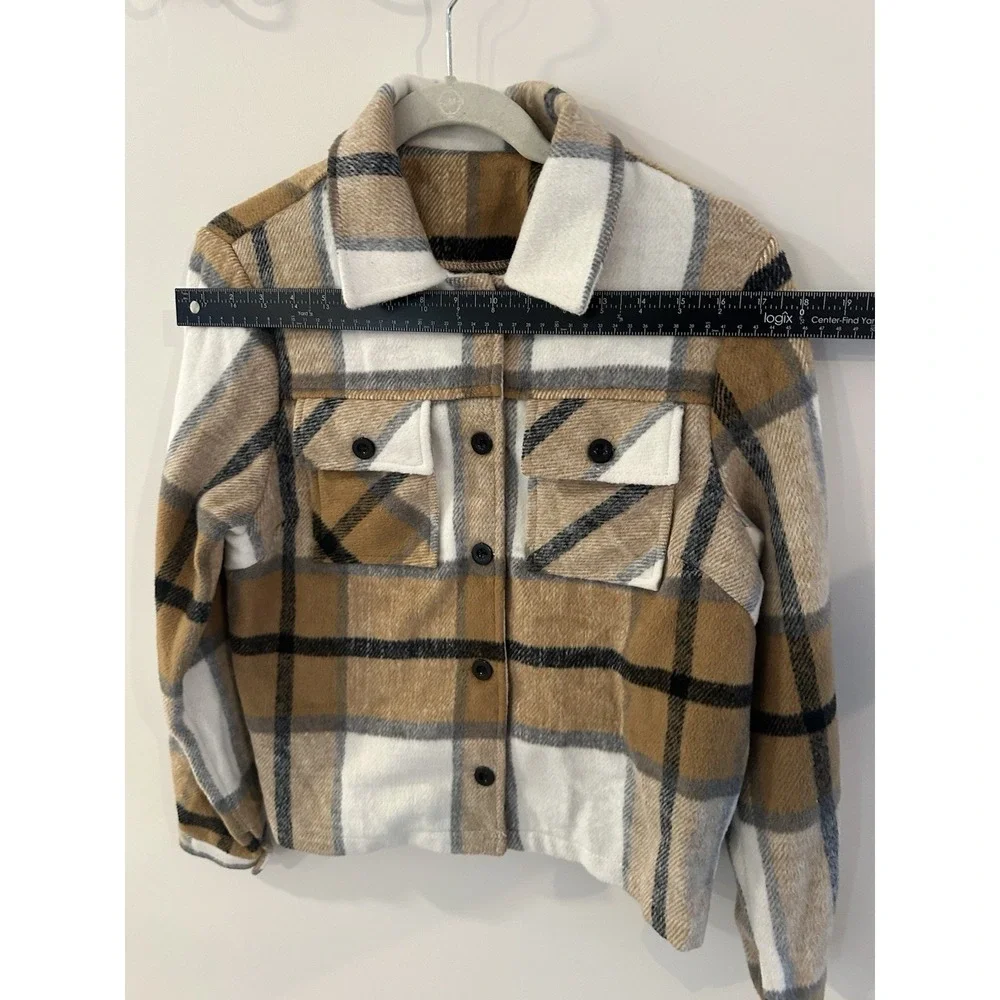 Plaid Cropped Shacket - Button Down Flannel Coat with Pockets - Small